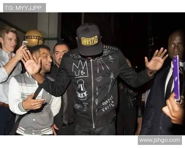 现役足球明星啤酒肚现象揭秘运动与饮食的微妙平衡与挑战