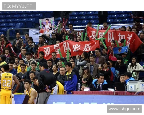 重庆足球明星队伍解散引发球迷热议与未来展望